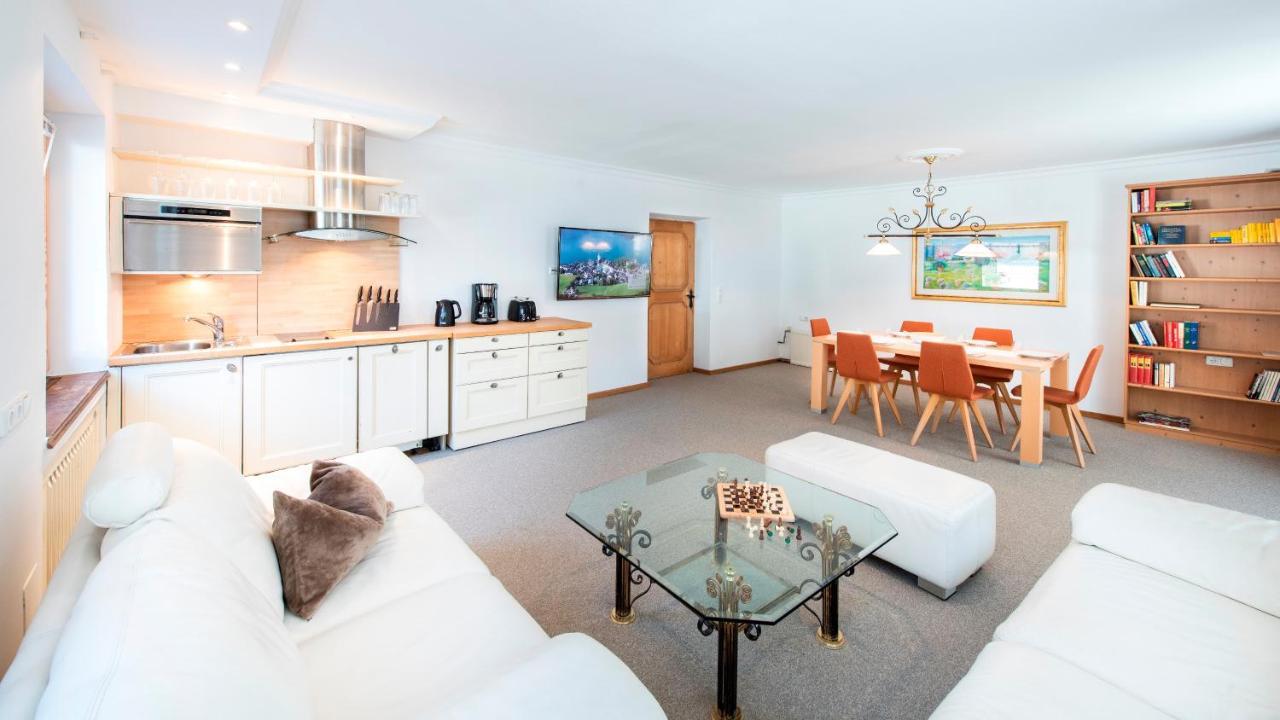 Manni Home - Rooms & Apartments Mayrhofen Luaran gambar