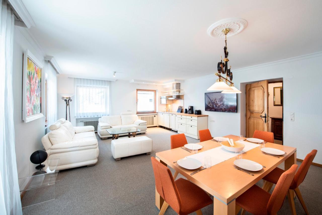 Manni Home - Rooms & Apartments Mayrhofen Luaran gambar
