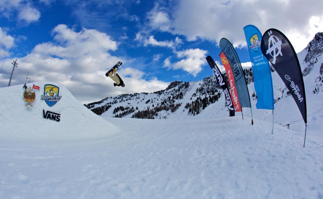 Manni Home - Rooms & Apartments Mayrhofen Luaran gambar