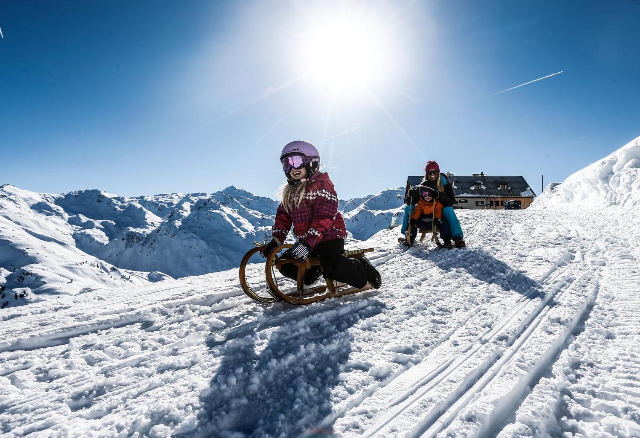 Manni Home - Rooms & Apartments Mayrhofen Luaran gambar