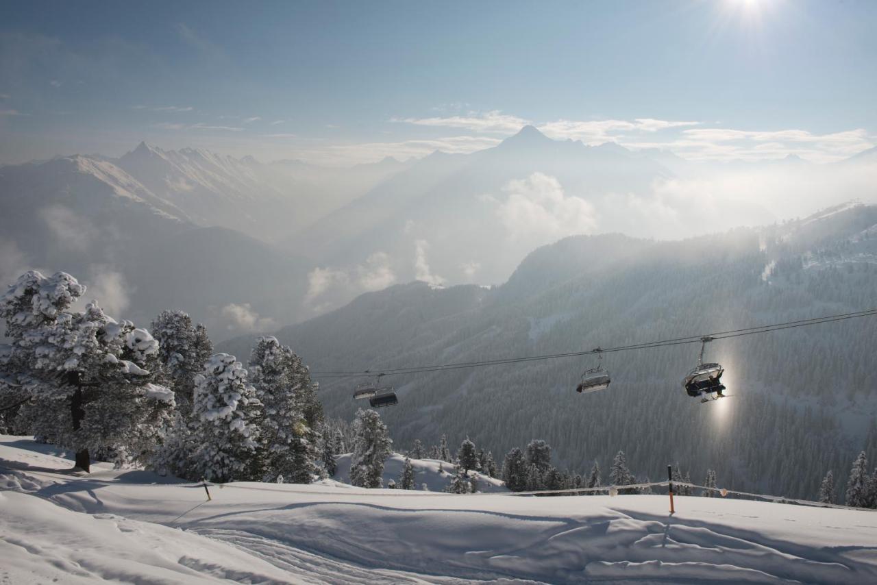 Manni Home - Rooms & Apartments Mayrhofen Luaran gambar
